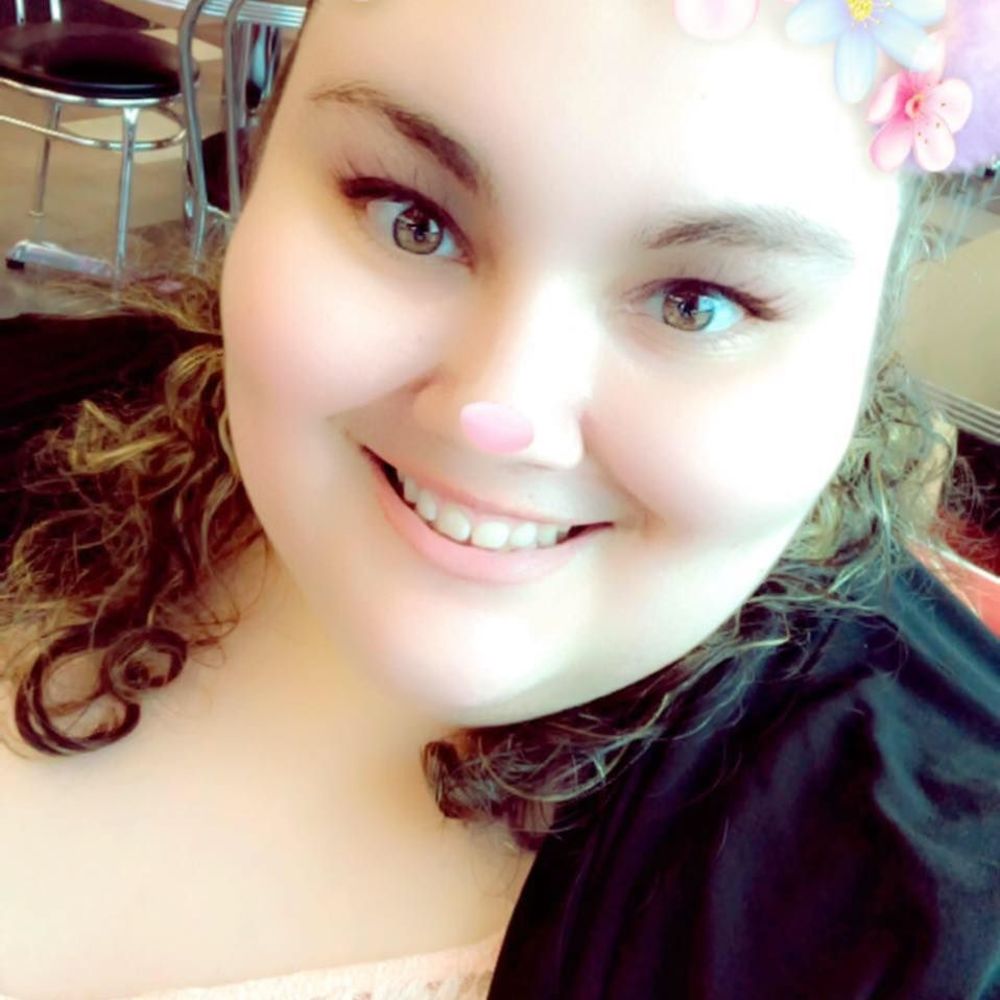 Meet your Posher, Crystal